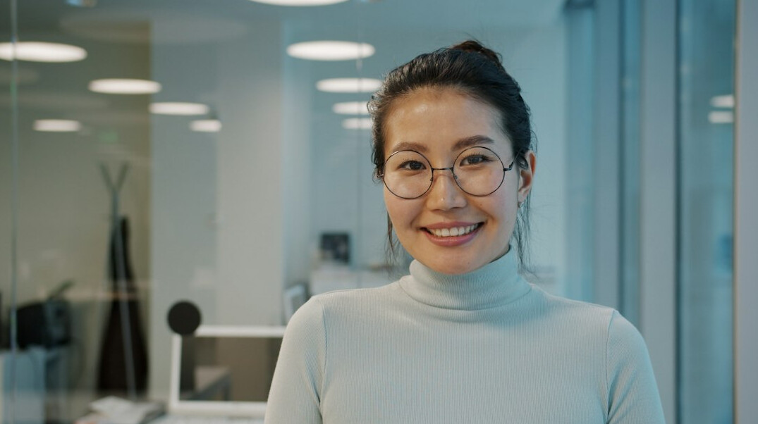 woman presenting project